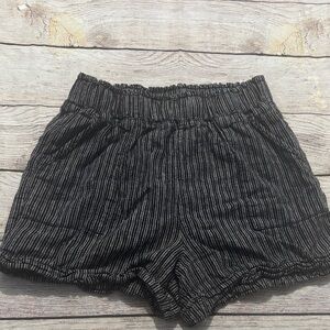 Time & tru comfy shorts size small
